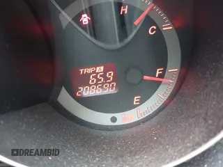 2008 Mazda 3 S Grand Touring z VIN JM1BK343781794364, wystawiony jako IAAI lot #42376872 z przebiegiem 208 690 mil mil oraz . Historia ofert i sprzedaży dostępna na DreamBid. Obrazek 16.