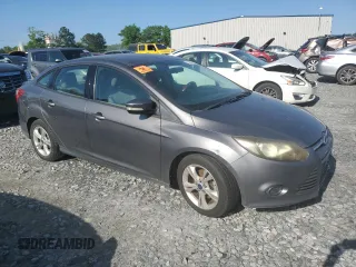 2014 Ford Focus SE with VIN 1FADP3F24EL359709, listed as a Copart auction lot 52208125 with 133,643 mi miles and Clean Title. Bid and sale history available at carsss.com. Image 4.