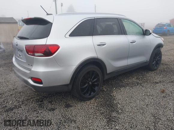 2020 Kia Sorento EX V6 with VIN 5XYPHDA50LG645531, listed as a IAAI auction lot 40678673 with 84,427 mi miles. Bid and sale history available at carsss.com. Image 4.