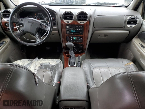 2002 GMC Envoy SLT with VIN 1GKDT13S122445936, listed as a Copart auction lot 44230555 with 203,640 mi miles and Non Repairable. Bid and sale history available at carsss.com. Image 8.