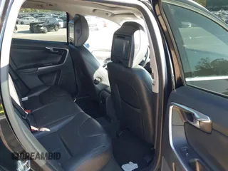 2015 Volvo XC60 T5 Drive-E Platinum с VIN YV440MDD3F2616436, выставлен на аукционе IAAI как лот 40616813 с пробегом 131 847 миль миль и . История ставок и продаж доступна на DreamBid. Изображение 8.