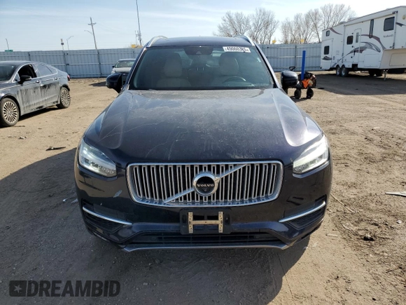 2017 Volvo XC90 Inscription with VIN YV4A22PL5H1113827, listed as a Copart auction lot 49060385 with 88,882 mi miles and Salvage Title. Bid and sale history available at carsss.com. Image 5.
