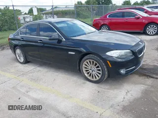 2011 BMW 5 Series 535i z VIN WBAFR7C59BC807860, wystawiony jako IAAI lot #42537752 z przebiegiem 120 934 mil mil oraz . Historia ofert i sprzedaży dostępna na DreamBid. Obrazek 1.