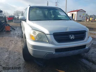 2003 Honda Pilot EX with VIN 2HKYF18633H580612, listed as a IAAI auction lot 41670305 with 216,798 mi miles. Bid and sale history available at carsss.com. Image 1.