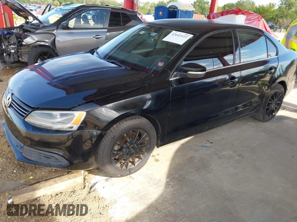 2013 Volkswagen Jetta SE with VIN 3VWDX7AJ8DM215350, listed as a IAAI auction lot 42642122 with 164,357 mi miles and . Bid and sale history available at DreamBid. Image 2.