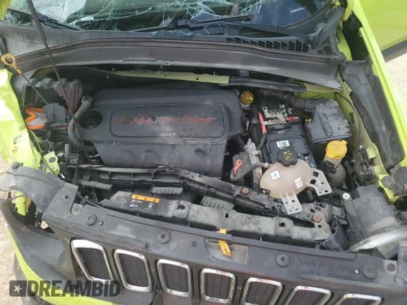 2017 Jeep Renegade Sport with VIN ZACCJBAB4HPE92950, listed as a Copart auction lot 70692164 with 81,681 mi miles and Salvage Title. Bid and sale history available at DreamBid. Image 12.
