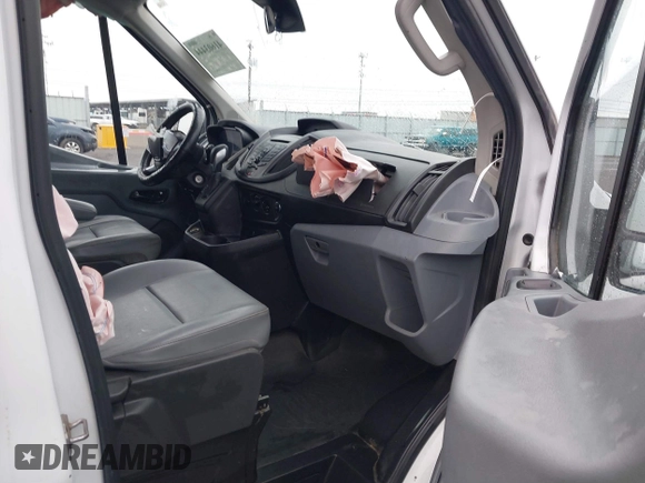 2019 Ford Transit с VIN 1FTYR2CM1KKB53920, выставлен на аукционе IAAI как лот 41603444 с пробегом Не указан миль и . История ставок и продаж доступна на DreamBid. Изображение 5.