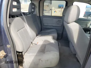 2006 Dodge Dakota SLT z VIN 1D7HW48K26S704816, wystawiony jako Copart lot #56071985 z przebiegiem 105 189 mil mil oraz Szkoda całkowita • Salvage title. Historia ofert i sprzedaży dostępna na DreamBid. Obrazek 10.