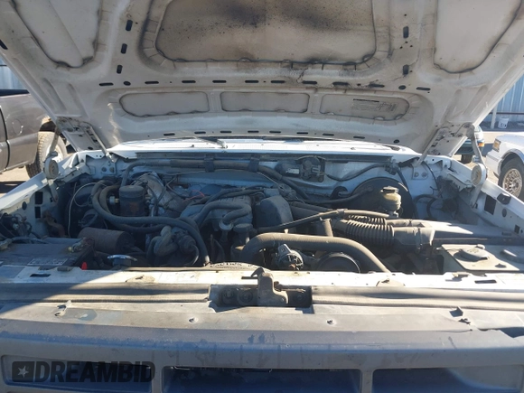 1995 Ford F-150 with VIN 1FTDF15Y4SLC02751, listed as a IAAI auction lot 41689464 with 366,344 mi miles. Bid and sale history available at carsss.com. Image 10.