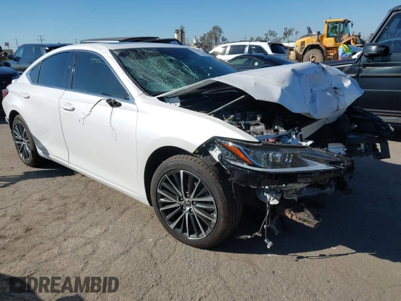 2022 Lexus ES 300h z VIN 58ADA1C19NU024116, wystawiony jako IAAI lot #41630532 z przebiegiem 22 141 mil mil oraz . Historia ofert i sprzedaży dostępna na DreamBid. Obrazek 1.