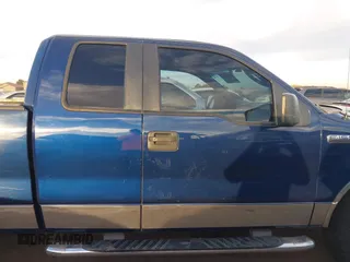 2007 Ford F-150 XLT z VIN 1FTPX14V27FB70552, wystawiony jako IAAI lot #41492410 z przebiegiem 247 114 mil mil oraz . Historia ofert i sprzedaży dostępna na DreamBid. Obrazek 13.