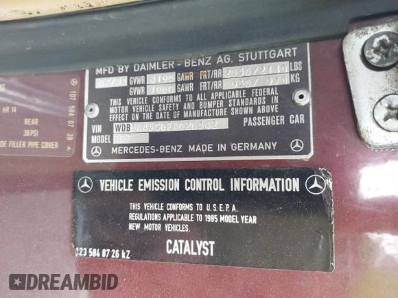 1985 Mercedes-Benz 380 z VIN WDBBA45C0FA026342, wystawiony jako IAAI lot #42197536 z przebiegiem 116 373 mil mil oraz . Historia ofert i sprzedaży dostępna na DreamBid. Obrazek 9.