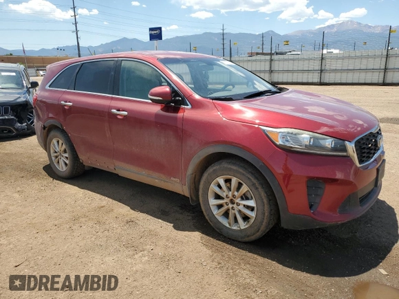 2019 Kia Sorento LX z VIN 5XYPGDA32KG459358, wystawiony jako Copart lot #61191425 z przebiegiem 178 369 mil mil oraz Czysty tytuł • Clean title. Historia ofert i sprzedaży dostępna na DreamBid. Obrazek 4.