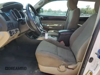 2015 Toyota Tacoma PreRunner z VIN 5TFJU4GN4FX078637, wystawiony jako Copart lot #56931165 z przebiegiem Nie podano mil oraz Czysty tytuł • Clean title. Historia ofert i sprzedaży dostępna na DreamBid. Obrazek 7.
