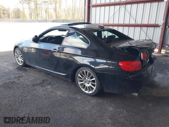 2011 BMW 3 Series 328i with VIN WBAKE3C53BE558916, listed as a IAAI auction lot 41946404 with 172,961 mi miles and . Bid and sale history available at carsss.com. Image 3.