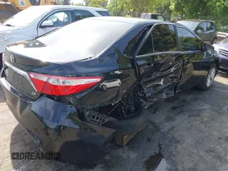 2017 Toyota Camry XLE z VIN 4T1BF1FK0HU403059, wystawiony jako IAAI lot #42112842 z przebiegiem 99 782 mil mil oraz . Historia ofert i sprzedaży dostępna na DreamBid. Obrazek 17.