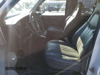 2008 Chevrolet Express Passenger z VIN 1GAHG39K481168968, wystawiony jako Copart lot #45374785 z przebiegiem 44 010 mil mil oraz Czysty tytuł • Clean title. Historia ofert i sprzedaży dostępna na DreamBid. Obrazek 7.