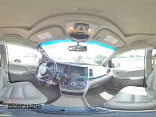 2017 Toyota Sienna XLE Auto Access Seat with VIN 5TDYZ3DC3HS868727, listed as a Copart auction lot 61308185 with 87,927 mi miles and Salvage title. Bid and sale history available at DreamBid. Image 16.