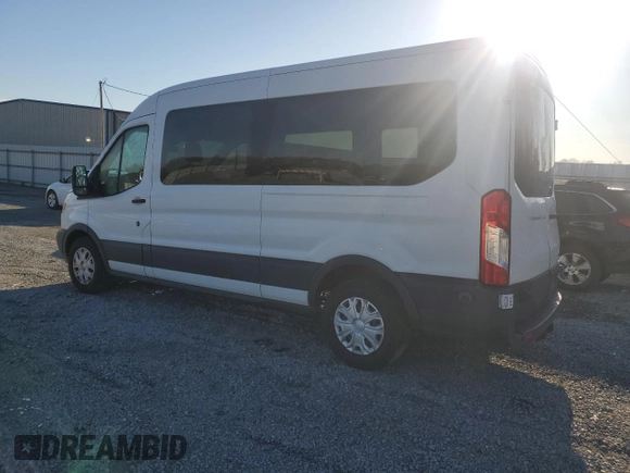2015 Ford Transit XL с VIN 1FBAX2CM3FKB08088, выставлен на аукционе Copart как лот 49695075 с пробегом 320 077 миль миль и Списание • Salvage title. История ставок и продаж доступна на DreamBid. Изображение 2.