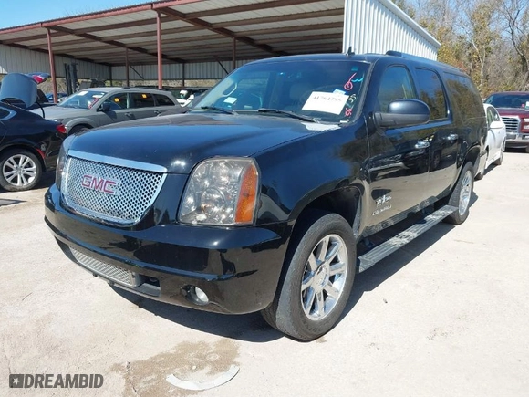 2007 GMC Yukon XL Denali with VIN 1GKFK668X7J284508, listed as a IAAI auction lot 41764795 with 142,030 mi miles. Bid and sale history available at carsss.com. Image 2.