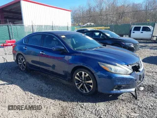 2016 Nissan Altima 2.5 S with VIN 1N4AL3AP7GC216547, listed as a IAAI auction lot 40839796 with 152,953 mi miles. Bid and sale history available at carsss.com. Image 1.