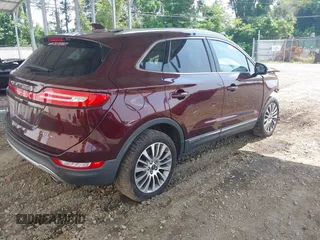 2017 Lincoln MKC Reserve с VIN 5LMCJ3D97HUL30963, выставлен на аукционе IAAI как лот 42502238 с пробегом 51 038 миль миль и . История ставок и продаж доступна на DreamBid. Изображение 4.