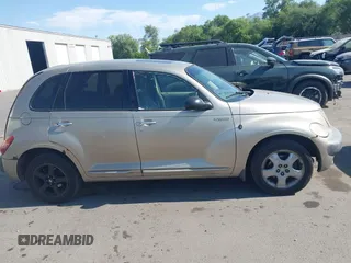 2002 Chrysler PT Cruiser Limited z VIN 3C8FY68B72T288535, wystawiony jako IAAI lot #42472122 z przebiegiem 218 981 mil mil oraz . Historia ofert i sprzedaży dostępna na DreamBid. Obrazek 14.