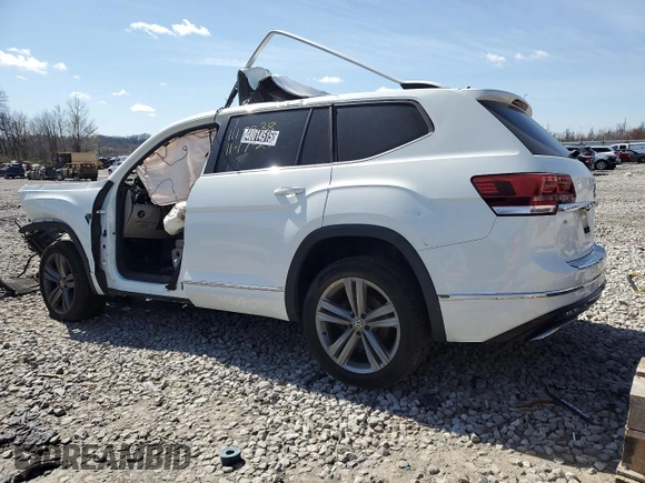 2018 Volkswagen Atlas SE with VIN 1V2PR2CA2JC531879, listed as a Copart auction lot 48014515 with 333,333 mi miles and Clean title. Bid and sale history available at DreamBid. Image 2.