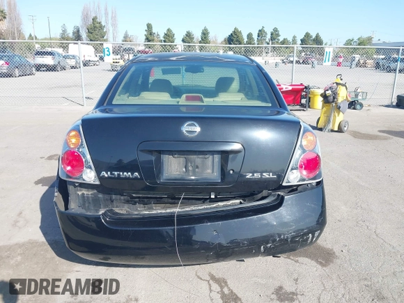 2003 Nissan Altima S with VIN 1N4AL11D93C268136, listed as a IAAI auction lot 41960386 with 181,444 mi miles. Bid and sale history available at carsss.com. Image 6.