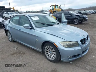 2009 BMW 3 Series 328i xDrive with VIN WBAPK53549A509736, listed as a IAAI auction lot 41883270 with 103,951 mi miles and . Bid and sale history available at DreamBid. Image 1.