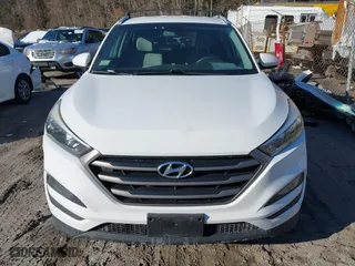 2016 Hyundai Tucson SE with VIN KM8J3CA45GU245793, listed as a IAAI auction lot 41601244 with 116,701 mi miles. Bid and sale history available at carsss.com. Image 13.