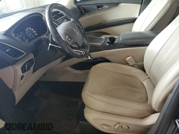 2017 Lincoln MKX Reserve с VIN 2LMPJ8LR9HBL49608, выставлен на аукционе Copart как лот 53870955 с пробегом 132 341 миль миль и Списание • Salvage title. История ставок и продаж доступна на DreamBid. Изображение 7.