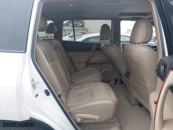 2008 Toyota Highlander Limited with VIN JTEES42A182073533, listed as a IAAI auction lot 41900282 with 222,084 mi miles. Bid and sale history available at carsss.com. Image 8.