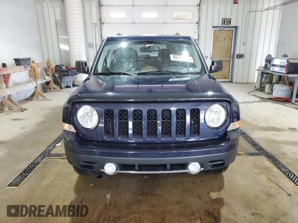 2016 Jeep Patriot Latitude with VIN 1C4NJRFB6GD580423, listed as a Copart auction lot 59733615 with 108,428 mi miles and Salvage title. Bid and sale history available at DreamBid. Image 5.