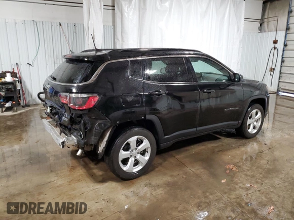 2022 Jeep Compass Latitude with VIN 3C4NJDBB0NT122375, listed as a Copart auction lot 46575035 with 18,765 mi miles and Salvage Title. Bid and sale history available at DreamBid. Image 3.