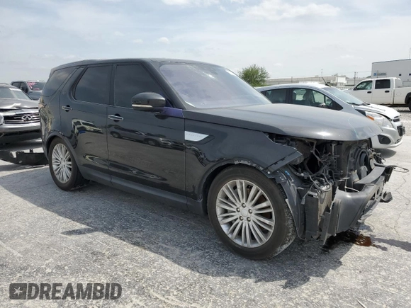 2018 Land Rover Discovery HSE Luxury z VIN SALRT2RV2JA064831, wystawiony jako Copart lot #53551305 z przebiegiem 97 758 mil mil oraz Szkoda całkowita • Salvage title. Historia ofert i sprzedaży dostępna na DreamBid. Obrazek 4.