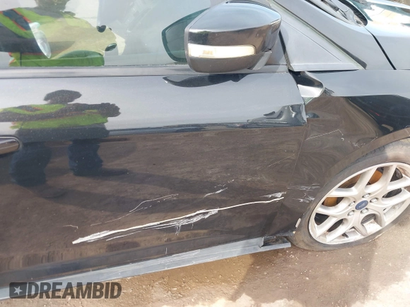 2015 Ford Focus SE with VIN 1FADP3F26FL356554, listed as a IAAI auction lot 41773139 with 143,911 mi miles. Bid and sale history available at carsss.com. Image 6.