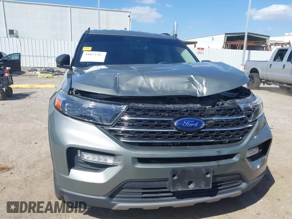 2020 Ford Explorer XLT with VIN 1FMSK7DH9LGB92568, listed as a IAAI auction lot 41812514 with 81,108 mi miles. Bid and sale history available at carsss.com. Image 12.