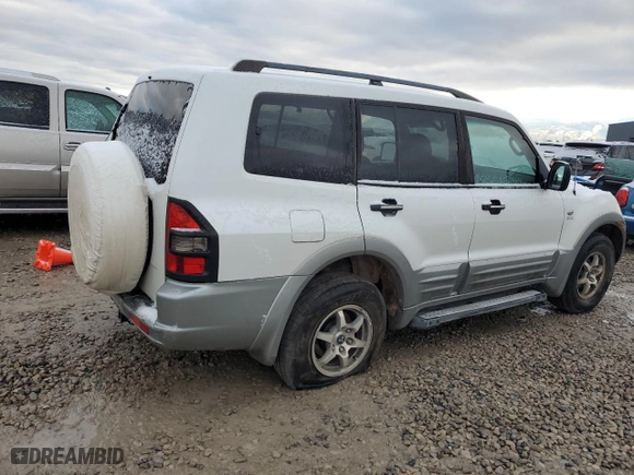 2002 Mitsubishi Montero XLS with VIN JA4MW31R62J028391, listed as a Copart auction lot 81786684 with 95438 miles and Clean Title. Bid and sale history available at carsss.com. Image 3.