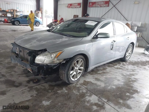 2009 Nissan Maxima 3.5 SV w/Sport Pkg with VIN 1N4AA51E69C843002, listed as a IAAI auction lot 41506031 with 215,013 mi miles. Bid and sale history available at carsss.com. Image 2.