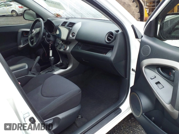 2008 Toyota RAV4 Sport с VIN JTMBD32V586063644, выставлен на аукционе IAAI как лот 42335585 с пробегом 182 196 миль миль и . История ставок и продаж доступна на DreamBid. Изображение 5.