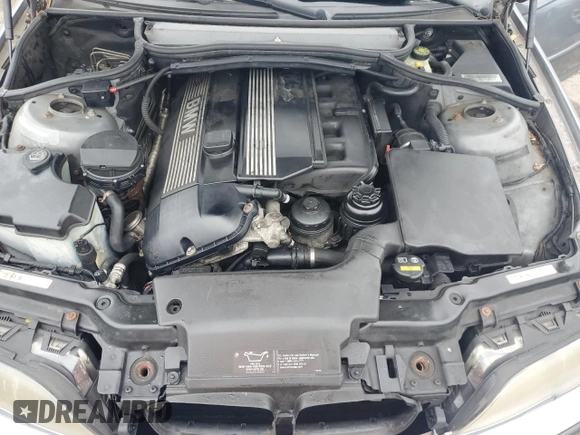 2005 BMW 3 Series 330xi with VIN WBAEW534X5PG11958, listed as a Copart auction lot 52908645 with 313,387 mi miles and Salvage Title. Bid and sale history available at DreamBid. Image 11.