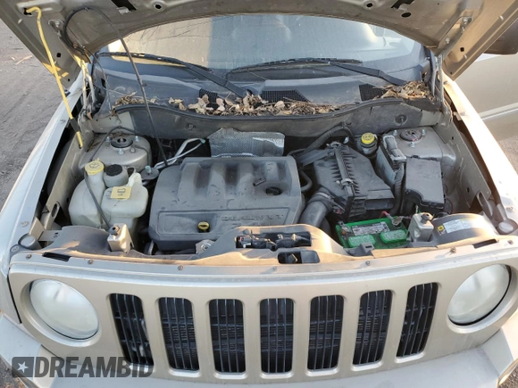 2010 Jeep Patriot Limited with VIN 1J4NF4GB8AD551154, listed as a Copart auction lot 44449995 with 155,814 mi miles and Clean Title. Bid and sale history available at carsss.com. Image 12.
