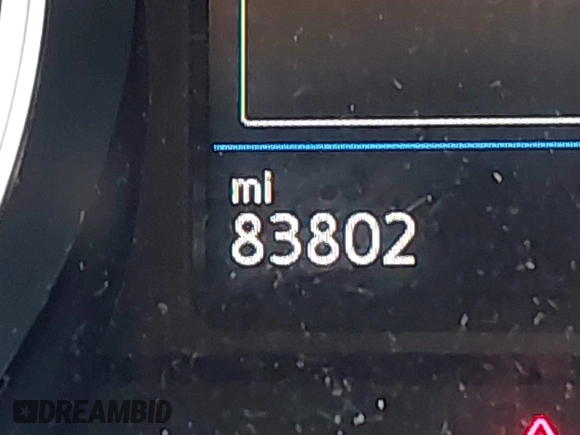 2018 Volkswagen Tiguan SEL z VIN 3VV3B7AX3JM210300, wystawiony jako IAAI lot #42189355 z przebiegiem 83 802 mil mil oraz . Historia ofert i sprzedaży dostępna na DreamBid. Obrazek 15.