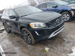 2017 Volvo XC60 Dynamic with VIN YV449MRR2H2028279, listed as a IAAI auction lot 41631683 with 100,934 mi miles. Bid and sale history available at carsss.com. Image 1.