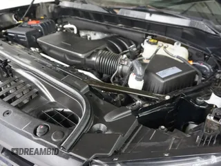 2020 Chevrolet Silverado 1500 LT with VIN 3GCUYDED1LG292402, listed as a Copart auction lot 52629945 with 33,714 mi miles and Salvage Title. Bid and sale history available at DreamBid. Image 7.