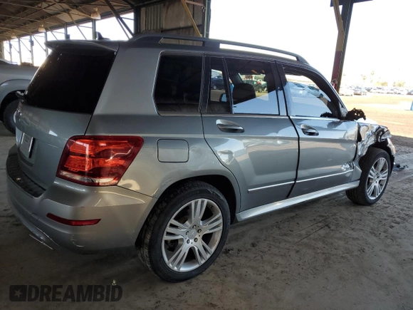 2013 Mercedes-Benz GLK 350 with VIN WDCGG5HB1DF942049, listed as a Copart auction lot 49724165 with 199,438 mi miles and Salvage Title. Bid and sale history available at DreamBid. Image 3.