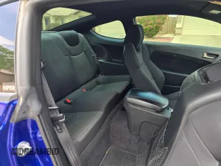 2013 Hyundai Genesis Coupe Premium z VIN KMHHT6KD3DU090574, wystawiony jako Copart lot #57272205 z przebiegiem 129 705 mil mil oraz Tytuł czysty. Historia ofert i sprzedaży dostępna na DreamBid. Obrazek 6.