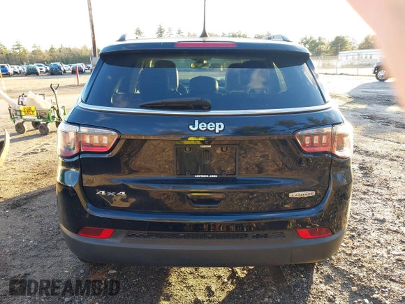 2017 Jeep Compass Latitude z VIN 3C4NJDBB3HT660959, wystawiony jako IAAI lot #41118574 z przebiegiem 114 643 mil mil oraz . Historia ofert i sprzedaży dostępna na DreamBid. Obrazek 15.