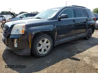 2015 GMC Terrain SLE z VIN 2GKFLWEK8F6339611, wystawiony jako Copart lot #61784605 z przebiegiem 134 117 mil mil oraz Czysty tytuł • Clean title. Historia ofert i sprzedaży dostępna na DreamBid. Obrazek 1.